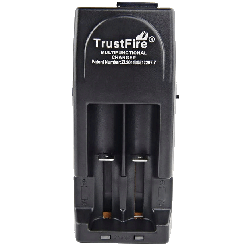 TRUSTFIRE TR-001 CHARGER